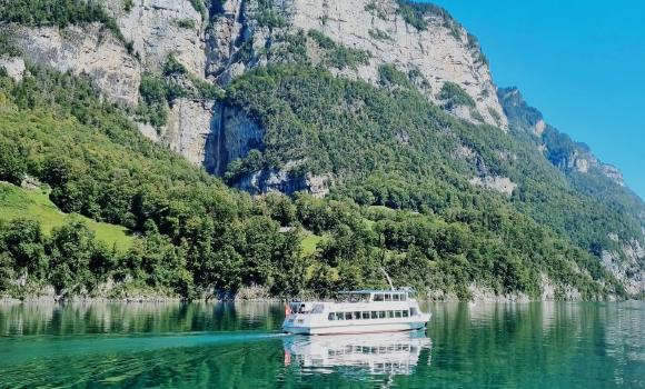 Walensee Schifffahrt –  den Schweizer Fjord erleben 