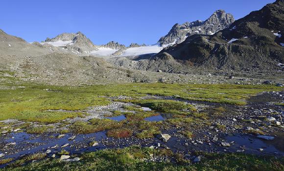 Urzeitliche Gesteinslandschaft Kesch-Ducan