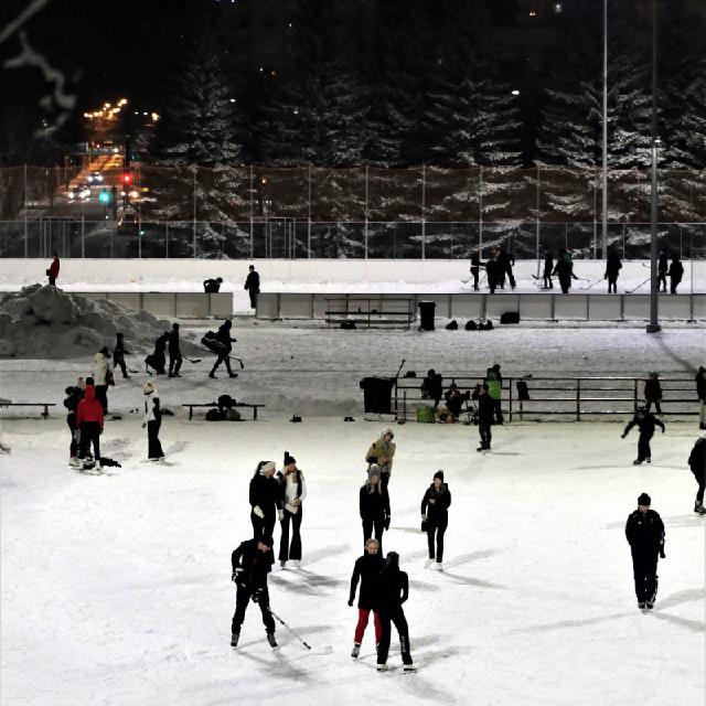 Schlittschuhfahren & Curling