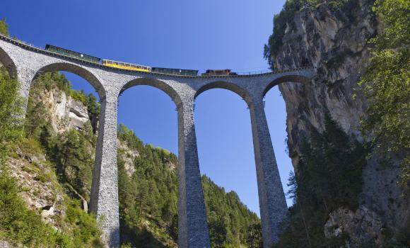 Albula Adventure Train – Let’s go to the Railway Paradise