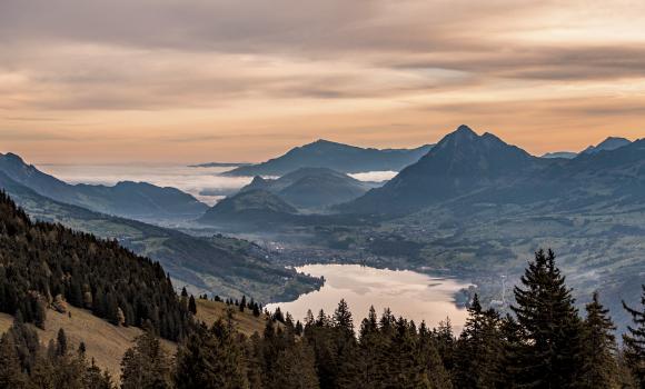 A hike to Fluonalp by sunrise