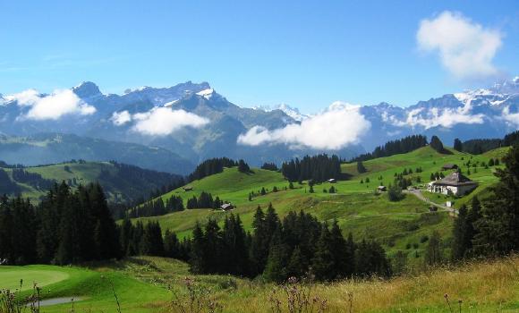 Hike from Col de Bretaye to Villars