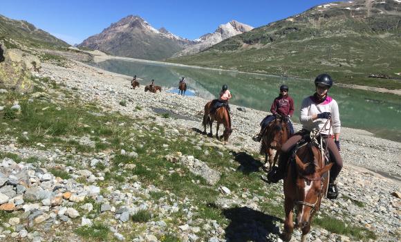 Horseback riding in the Engadin