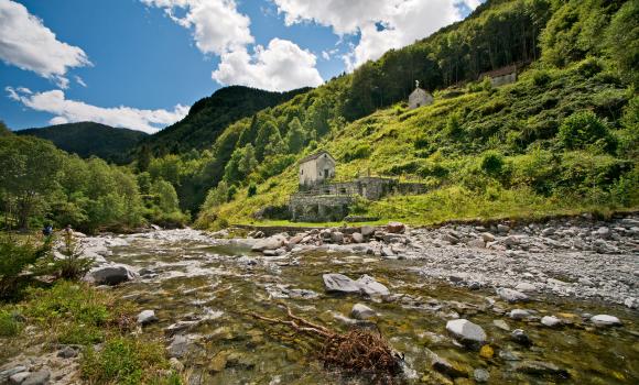 The old thermal baths of Craveggia