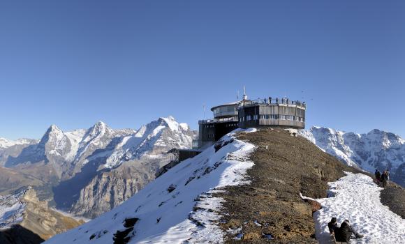 Up the Piz Gloria onboard a record-breaking cableway