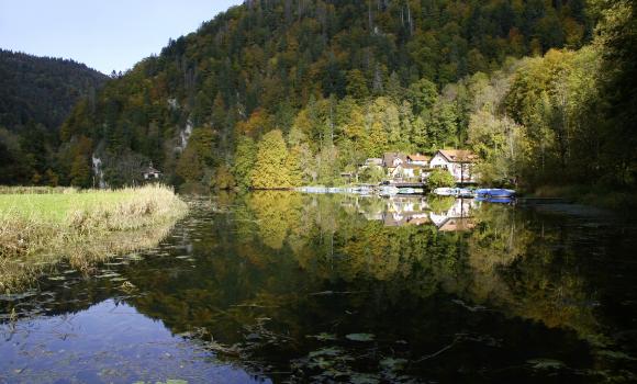 In canoa e kayak sul Doubs