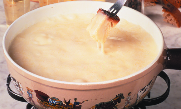 Nella carrozza della fondue di Gruyères