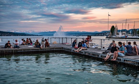 Alla scoperta dei bar a cielo aperto di Zurigo