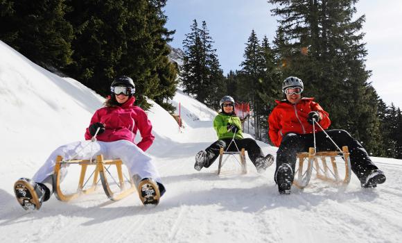 Divertimento in slitta sul Brunni