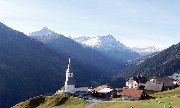 La Chiesa di Tenna