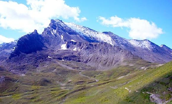 Greitspitz Via ferrata - il vuoto sopra le pista da sci