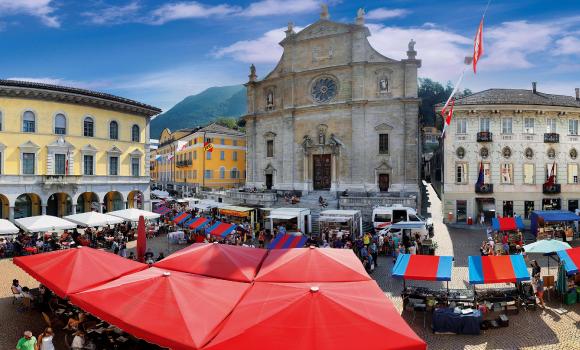 Marché du samedi à Bellinzone