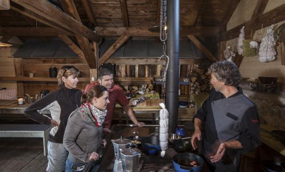 «Chasa da Fö»: assurément l'école de cuisine la plus haute d'Europe