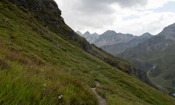 Tour du Lac de Moiry